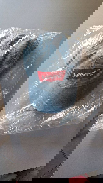 καπελο unisex levis