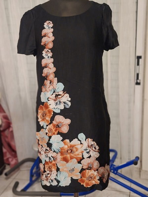 Monsoon black floral dress like new, size M
