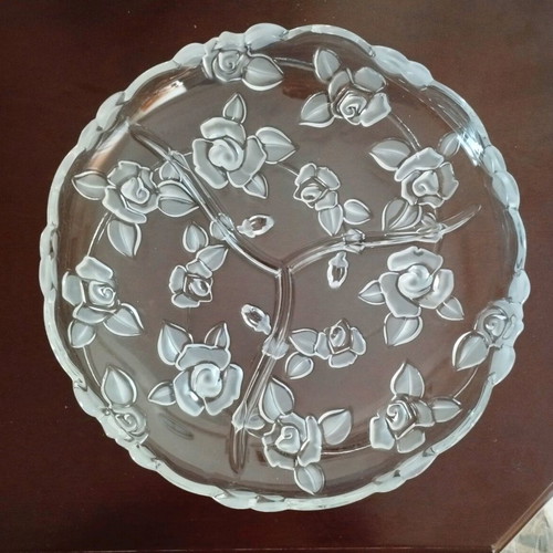 Serving platter for nuts or sweets like new, diameter 33cm