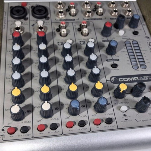 Soundcraft Compact 4 Professional Desktop Audio Mixer used