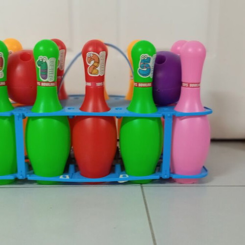 Children's Bowling Game like new