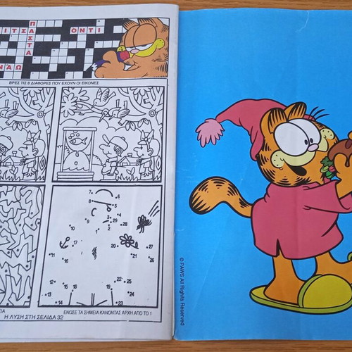 Garfield comic magazines used, issues 126 and 141 from 2002