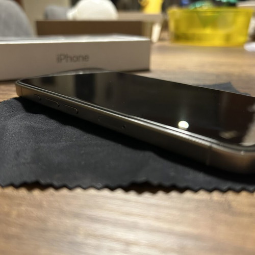 iPhone 15 Pro titanium 128GB like new, gray, dual SIM