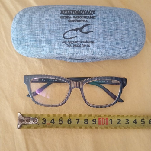 Children's Glasses Frame like new, gray and turquoise with myopia lenses and case