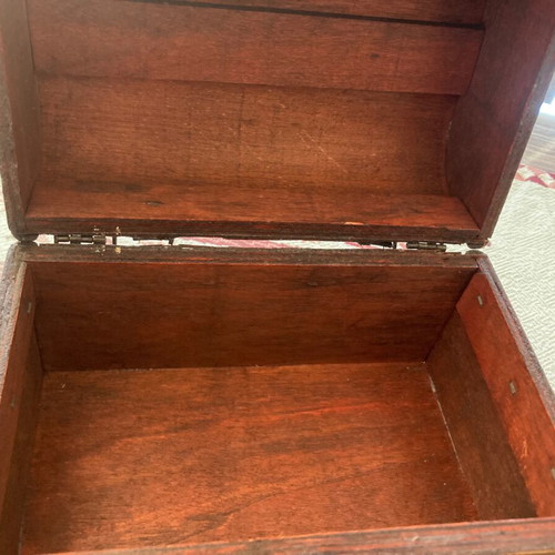 Wooden decorative chest themed "The Treasure of the Pirates" like new with leather details