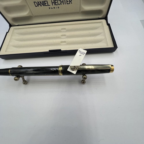 Daniel Hechter Pen new in box
