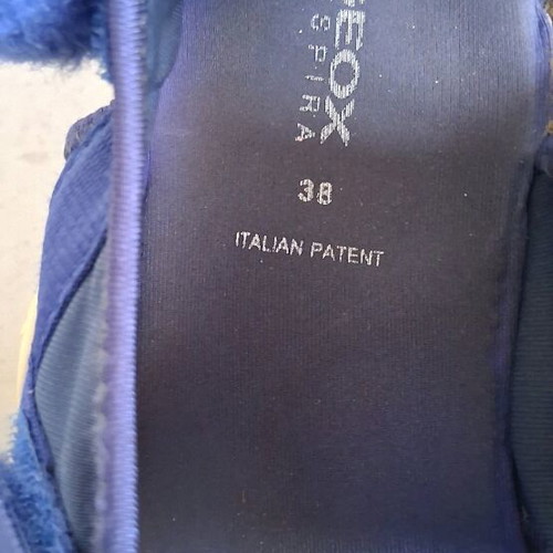 I need money urgently! Help me :( Children's leather sandals