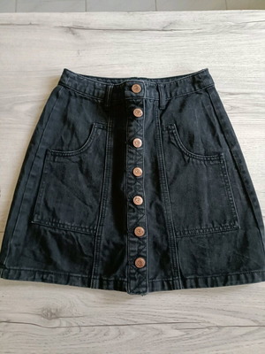 Stradivarius black denim skirt like new, size XS