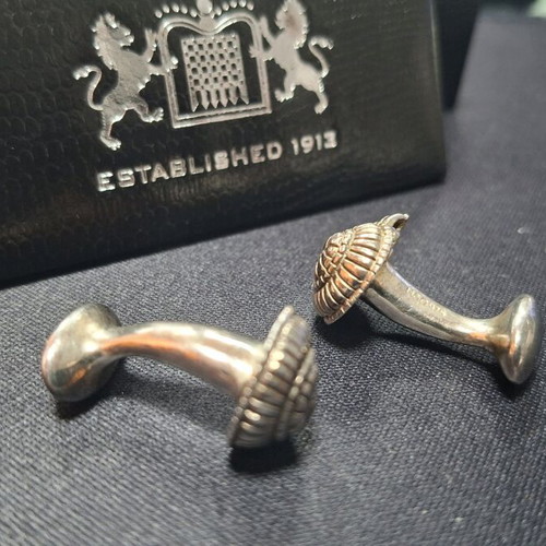 Silver cufflinks like new with 925 stamp, 16.5 grams