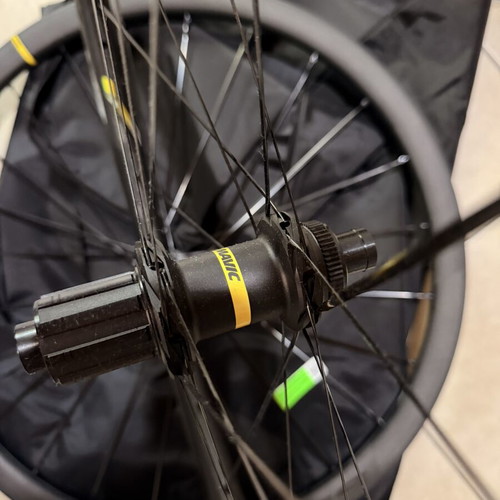 Mavic Cosmic SLR 32 Carbon Wheelset new
