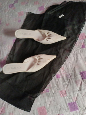 Silk scarf and Sabino mule shoes like new, size 40, black and white