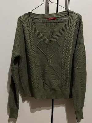 Guess sweater olive V-neck like new, size S