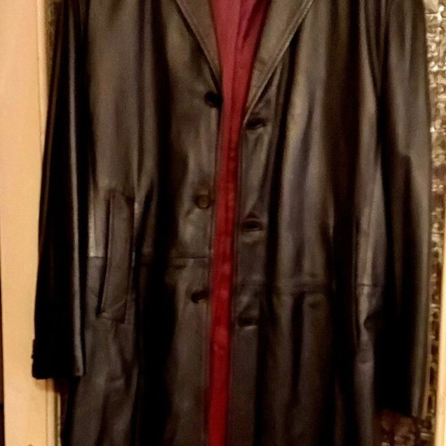 Men's coat made of genuine Napa leather size Medium like new