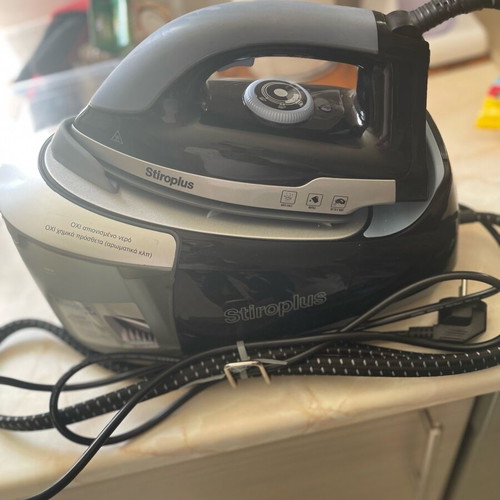Stiroplus sp1016 steam iron like new with boiler