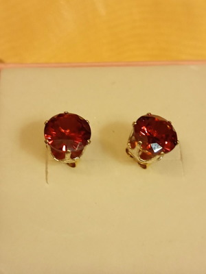 Steel earrings burgundy color new