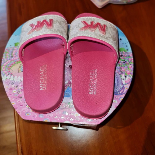 Michael Kors slides size 23 pink like new