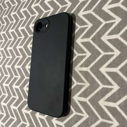 iPhone 16e case like new