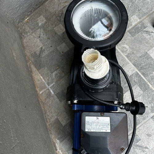 Water pump like new, used 1 month