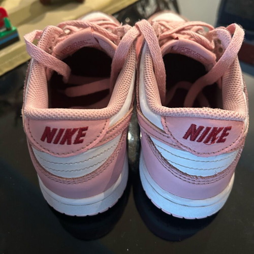 Children's sports shoes Nike dunk in pink color (Size 35)