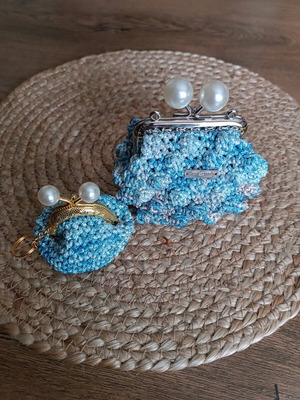 Wallet and keychain set new, white and turquoise