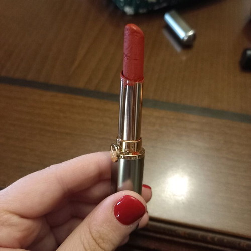 Kiko Unlimited Stylo No.19 used, matte shade