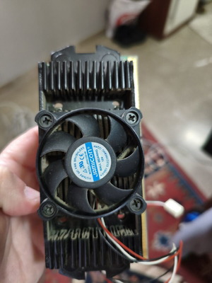 Intel Celeron 266 MHz Slot 1 processor used with cooler