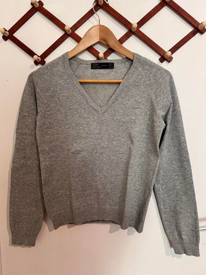 Zara long-sleeve blouse Large like new, gray