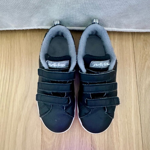 Adidas Kids Sneakers used, size 31, black