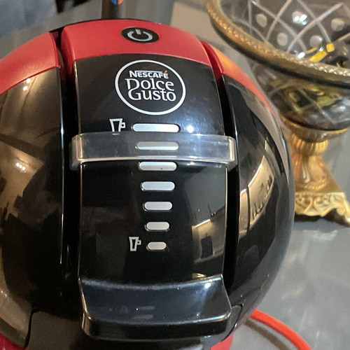 Krups Nescafé Dolce Gusto Capsule Coffee Maker like new with capsule holder gift