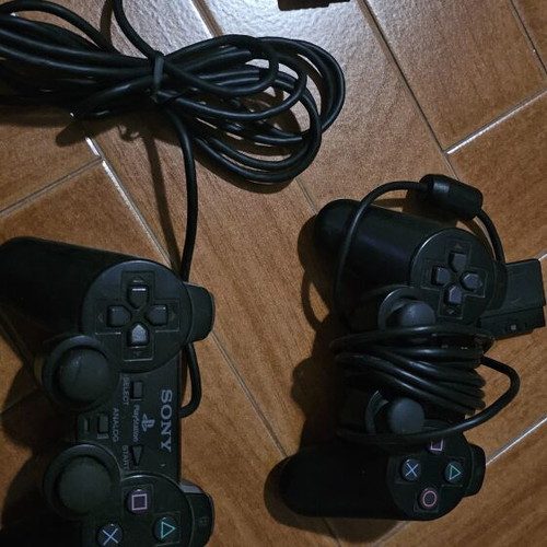 PlayStation 2 controllers, set of 2