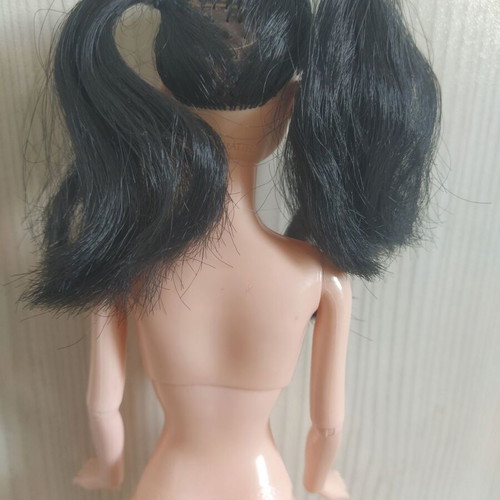 Barbie doll Asian with facesculpt Olivia and articulated body