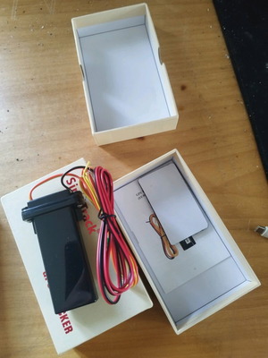 Sinotrack GPS tracker με μπαταρία καινούργιο, σετ 3 τεμαχίων