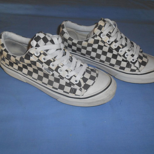Vans sneakers used, checkerboard pattern, size 38.5, black and white