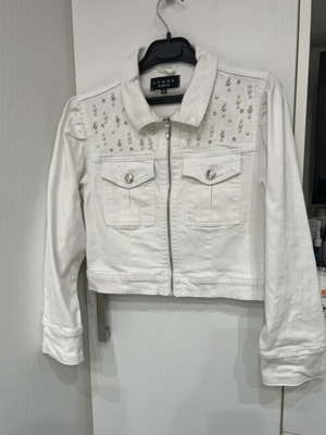 Lynne denim jacket like new, white, cropped with 3/4 sleeves