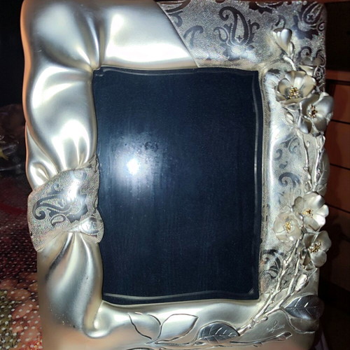 Vintage silver plated frame set like new