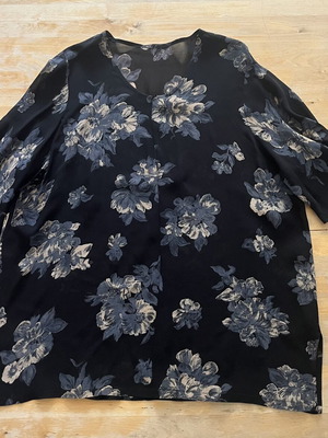 Women's blouse used, XXL synthetic, black multicolor