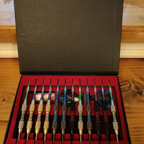 Darts set of 12 new, special edition with luxury case