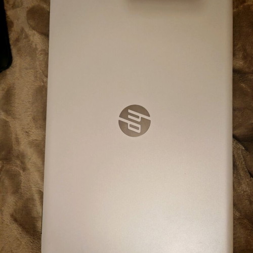 HP 15-aw006nv laptop like new, 8GB RAM, 240GB SSD, Windows 10, bag and mouse
