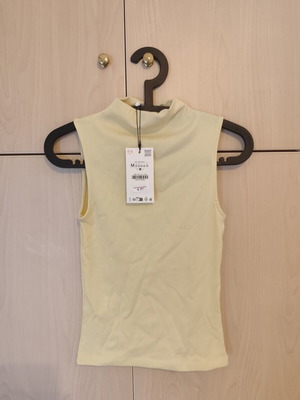 Zara women's short sleeve top, yellow, size M