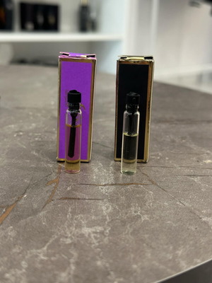 Christopher DiCas Perfumes tester like new 1.5-2ml