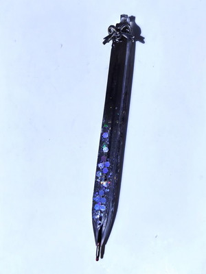 Glittery Goth Pen like new, resin and charms