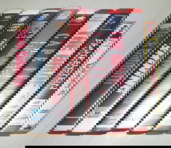 8x VHS-VIDEO ΚΑΣΕΤΕΣ ΓΡΑΜΜΕΝΕΣ "ΕΡΓΑ ΘΡΙΛΕΡ/ΤΡΟΜΟΥ"(ΜΕ ΦΩΤΟΤΥΠΙΑ ΕΞΩΦΥΛΛΑ) ΤΙΜΗ ΠΑΚΕΤΟΥ ΟΛΑ MAZI