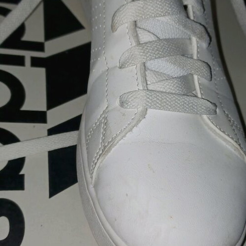 Sneakers γυναικεία άσπρα αθλητικά σαν καινούργια, μέγεθος 37.5