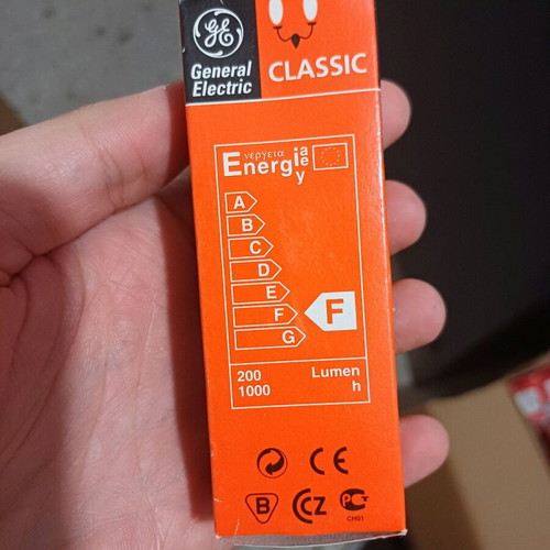 General Electric E14 incandescent bulb matte new