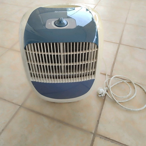 Olimpia Splendid Aquaria Compact dehumidifier like new, 12lt compressor