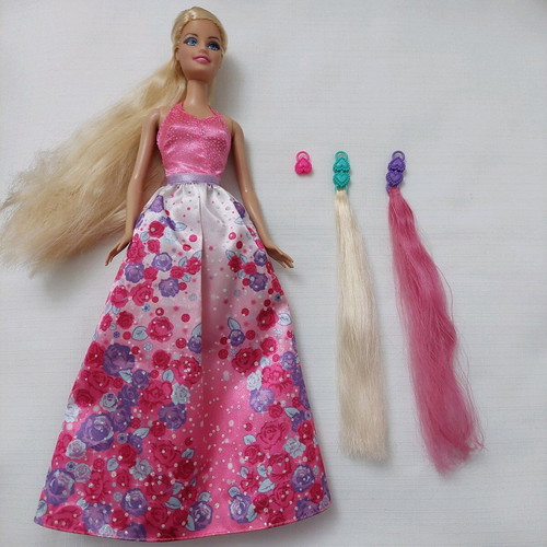 Barbie Cut and Style Princess like new with dress and accessories