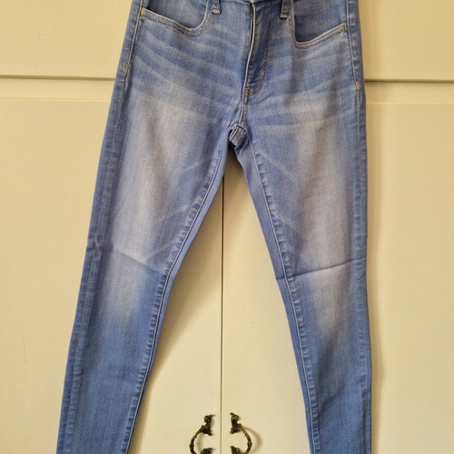 American Eagle high-rise light wash jeans like new XS/S