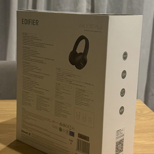 Edifier W800BT Plus headphones like new, wireless