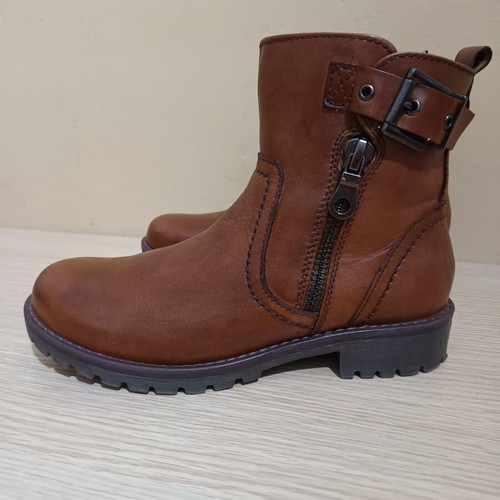 Marco Tozzi leather ankle boots like new, size 39, brown