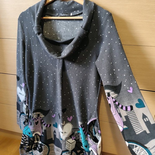 Fleece dress in grey color, like new
